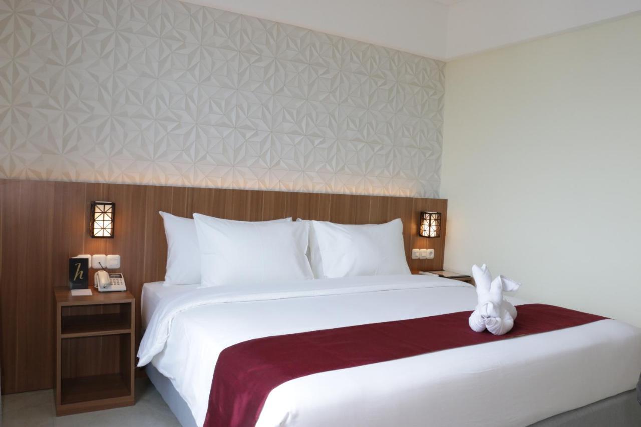 Horison Sentani Hotel Nefaar ภายนอก รูปภาพ