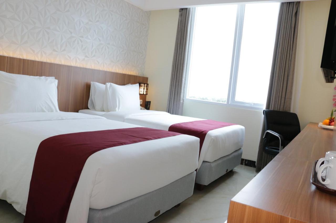 Horison Sentani Hotel Nefaar ภายนอก รูปภาพ