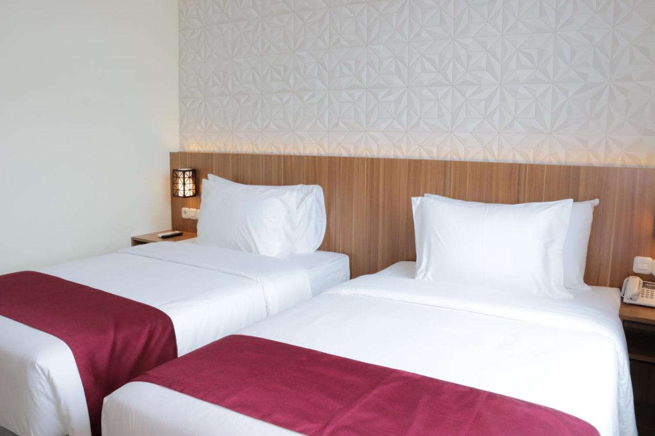 Horison Sentani Hotel Nefaar ภายนอก รูปภาพ