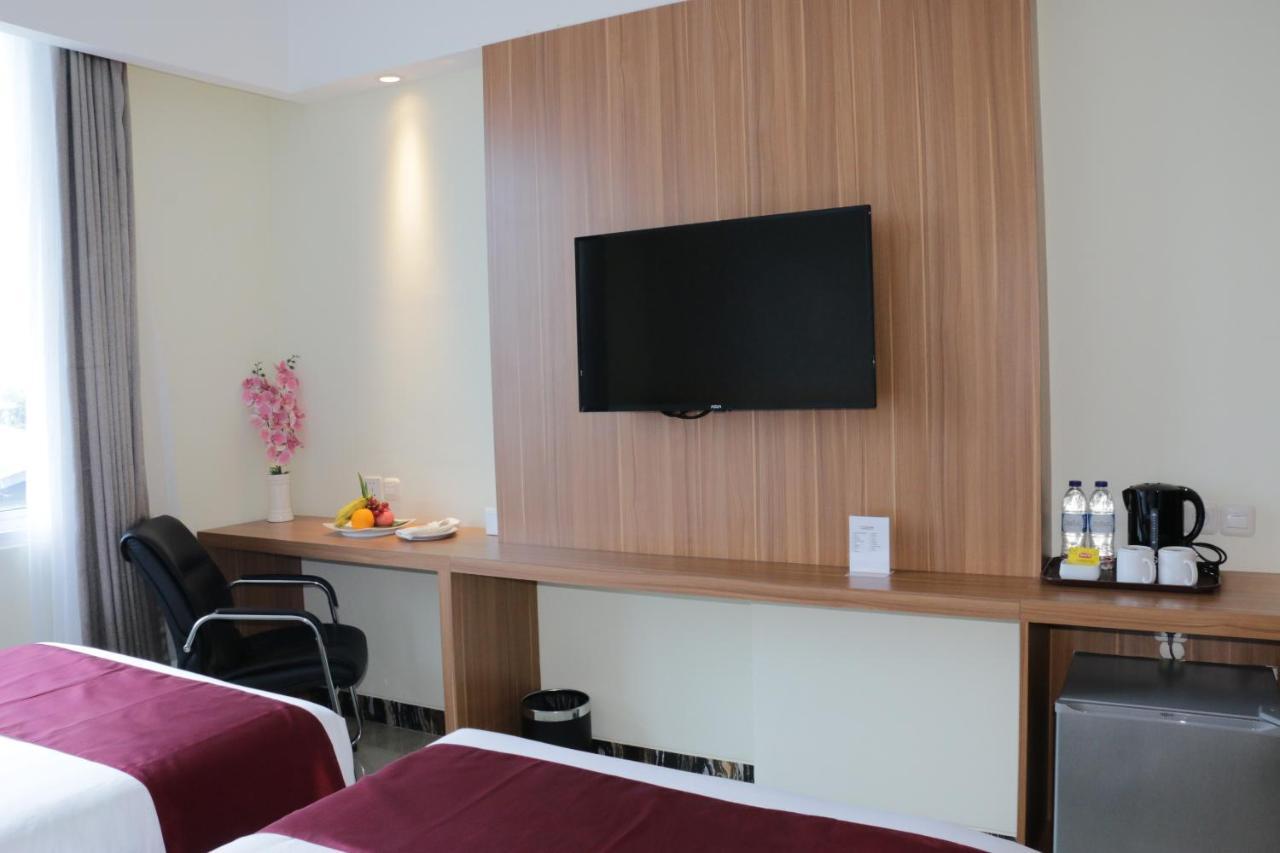 Horison Sentani Hotel Nefaar ภายนอก รูปภาพ